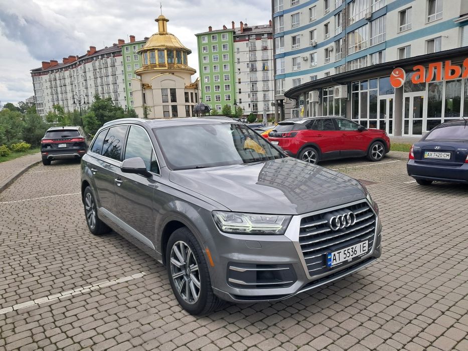 Продам свою Audi Q7