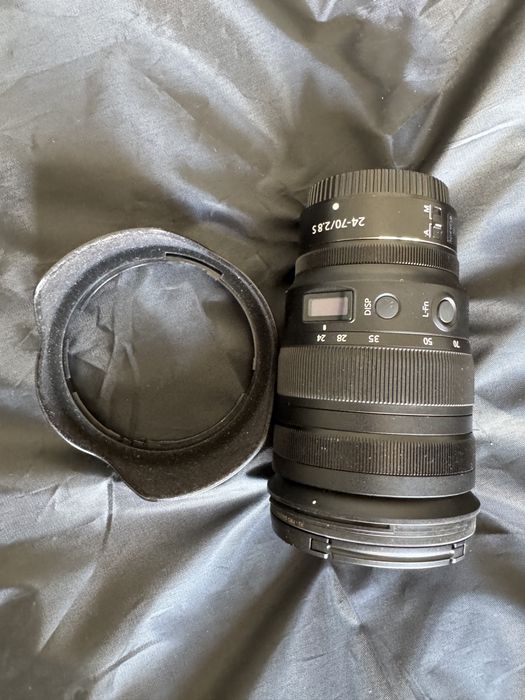 Nikon NIKKOR Z 24-70mm f/2.8 S + Filtro B+W 82mm MRC Nano
