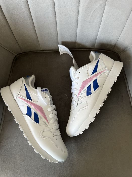 Reebok classik кросівки білі кроссовки