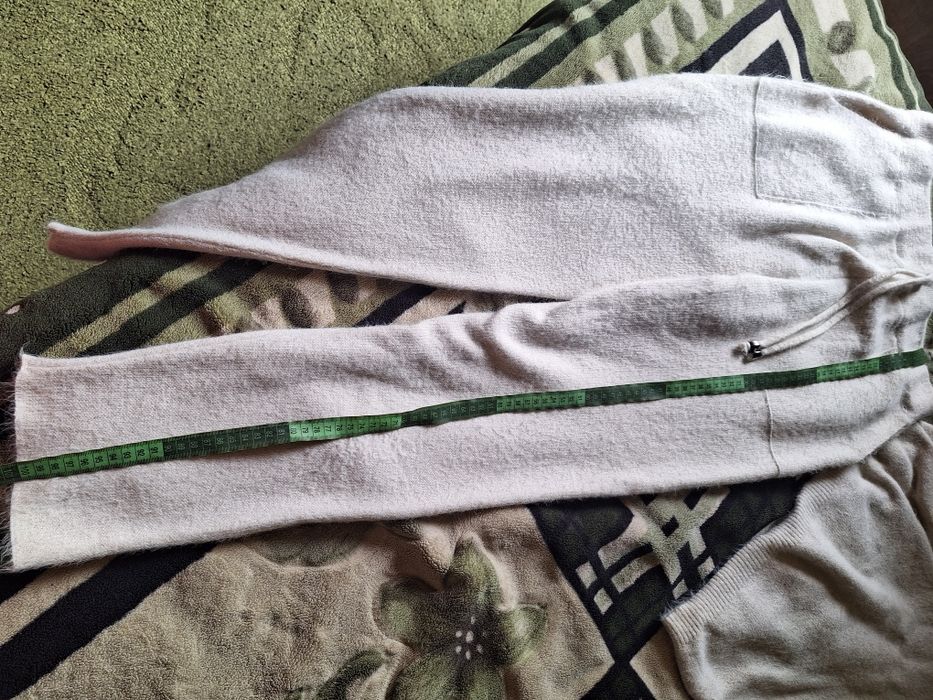 Продам женск р 48 50