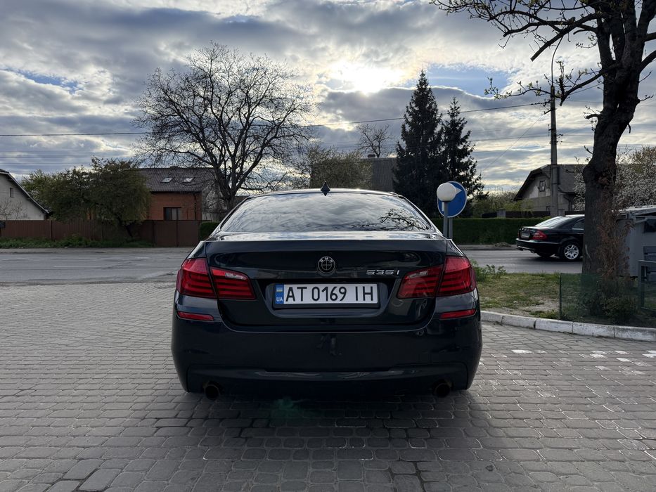 Продаж 535і BMW  2012 рік 3,0 Бензин
