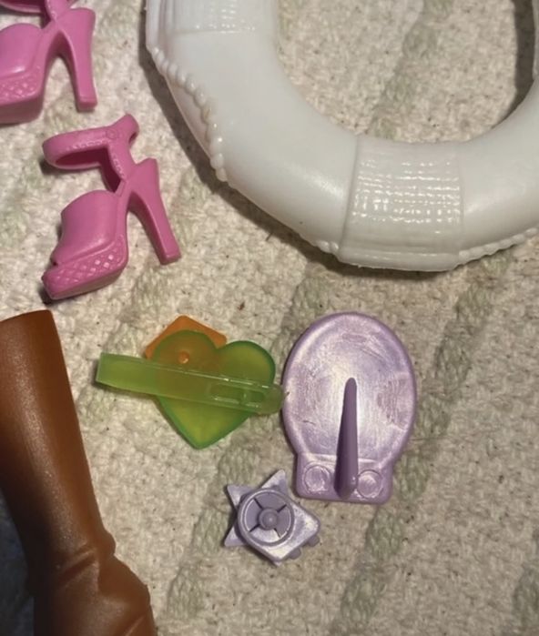 Lot acessórios Barbie