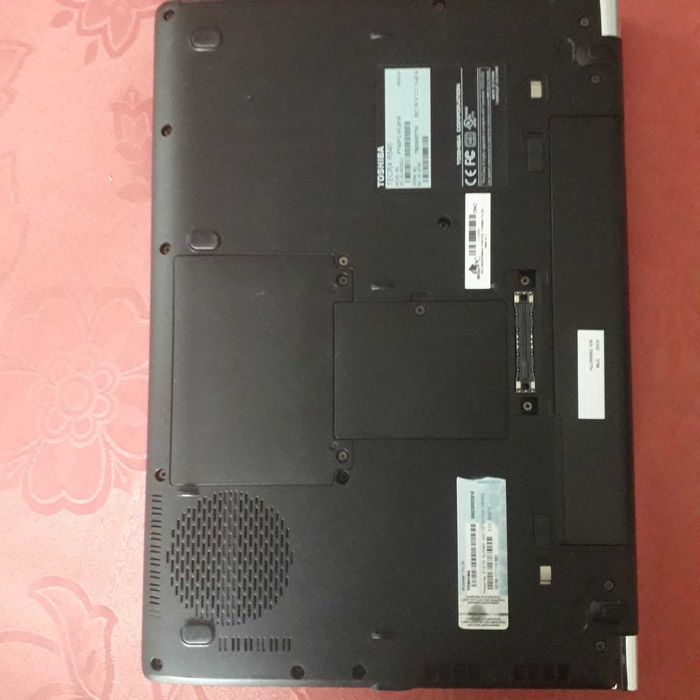 Portátil Toshiba Tecra r840 Semi novo, bateria NOVA 110€
