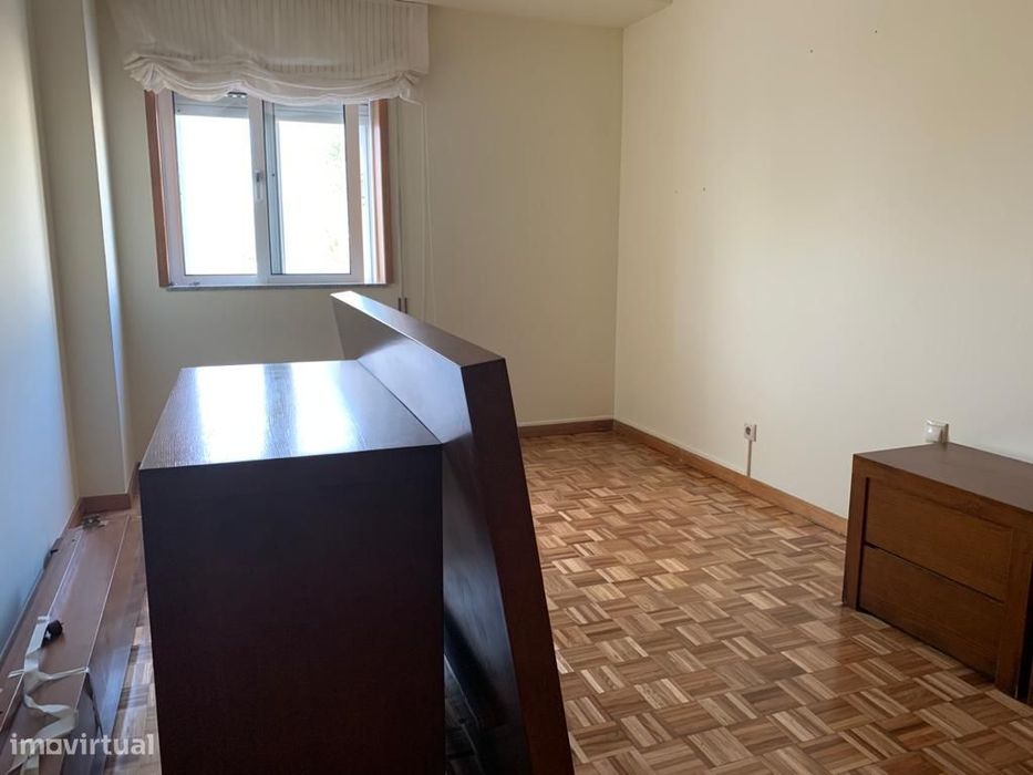 Apartamento T3 mobilado em Ofir - cond. com piscina