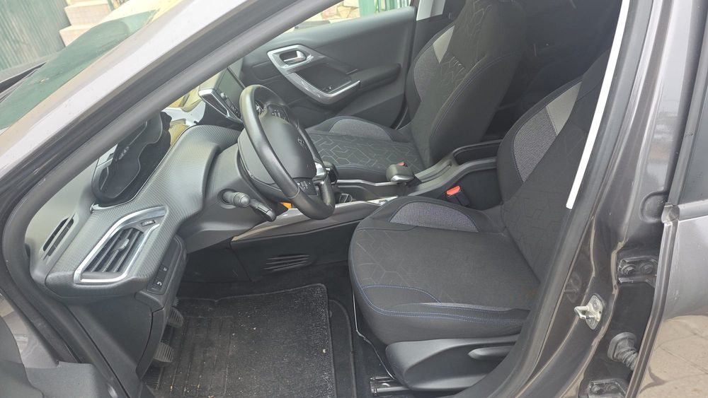Peugeot 2008 1.2 gasolina