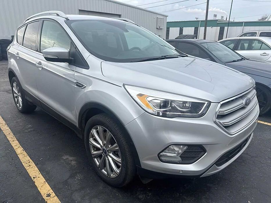 Ford Escape Titanium      2018