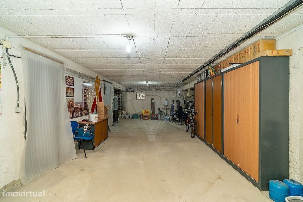 Moradia T4 para venda