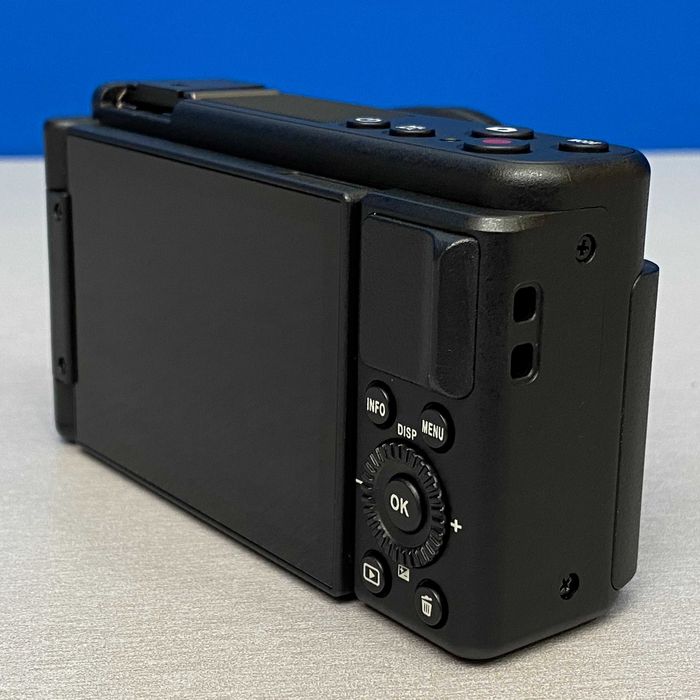 Yashica City 100 (72MP) - Black