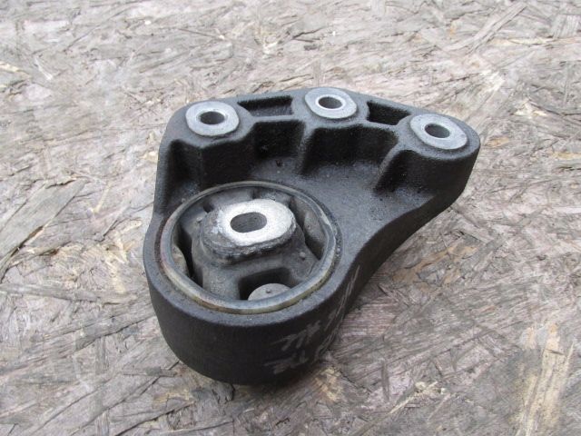 audi a6 c6 2007r 3.0 tdi poduszka wspornik mostu tył 8e0599125q