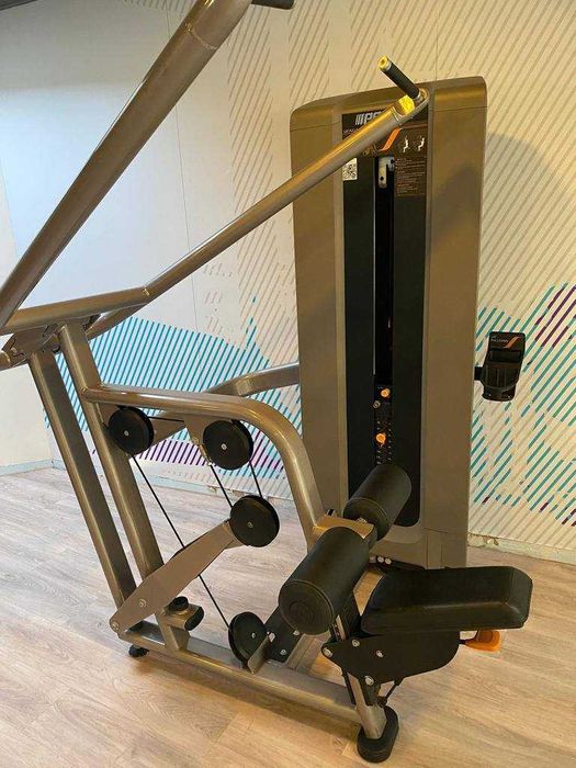 Пакет тренажерів б.у лінії Pecor USA на площу залу 280 м2