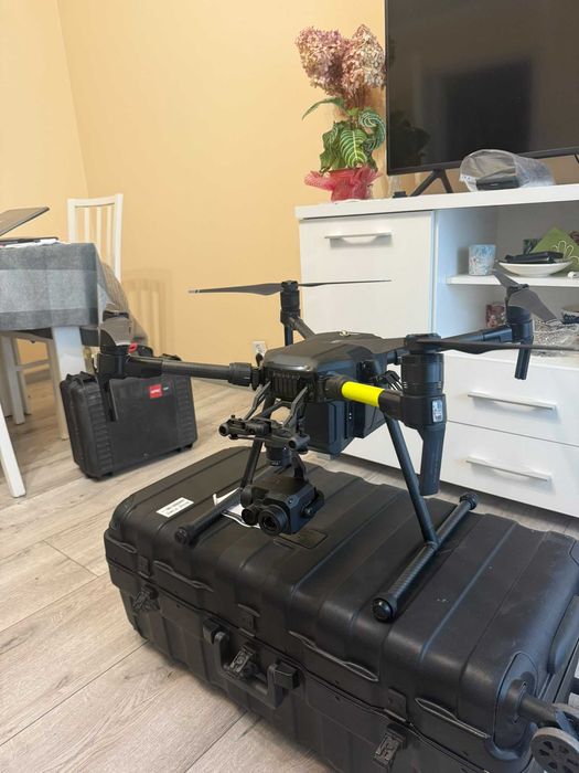 DJI Matrice 210 + kamera termowizyjna Zenmuse XT2