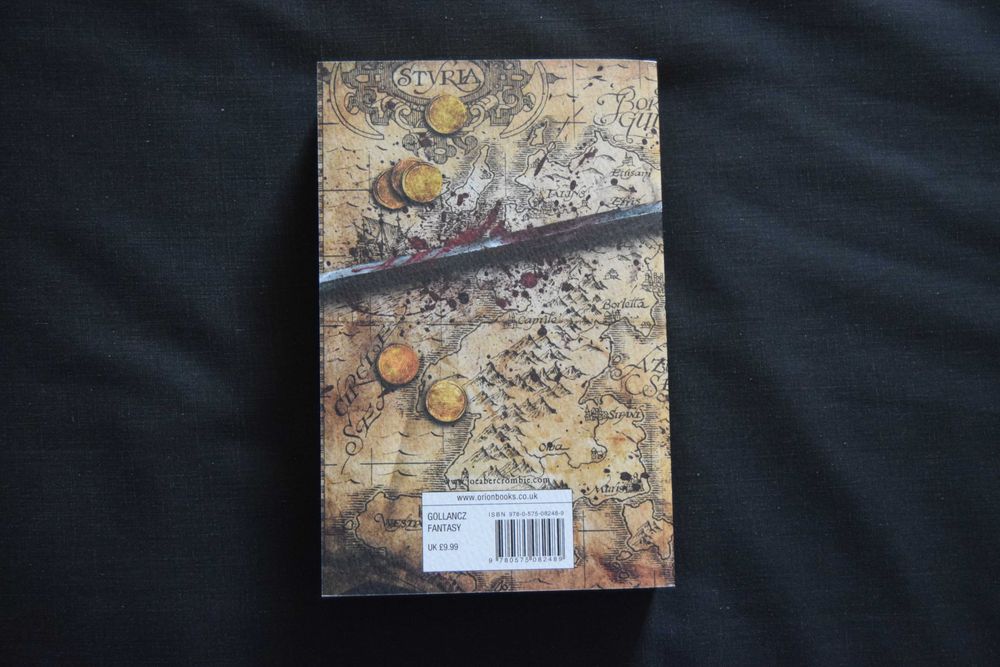 Livros The First Law Trilogy e Best Served Cold de Joe Abercrombie
