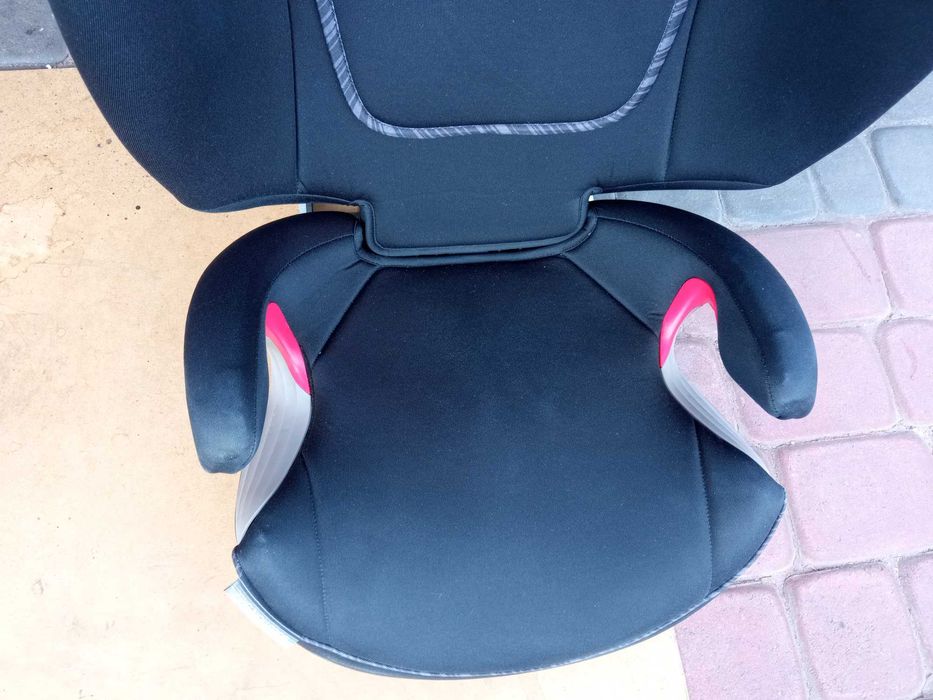 Renomowany fotelik samochodowy  Cybex Solution S-Fix  15-36kg