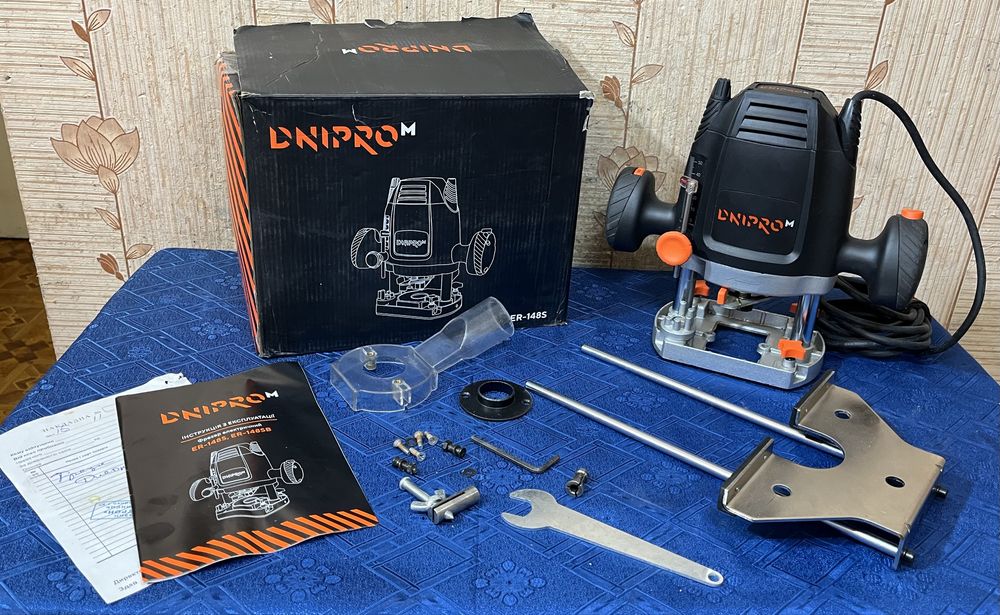 Dnipro-M ER-148S Фрезер 1400Вт Комплект