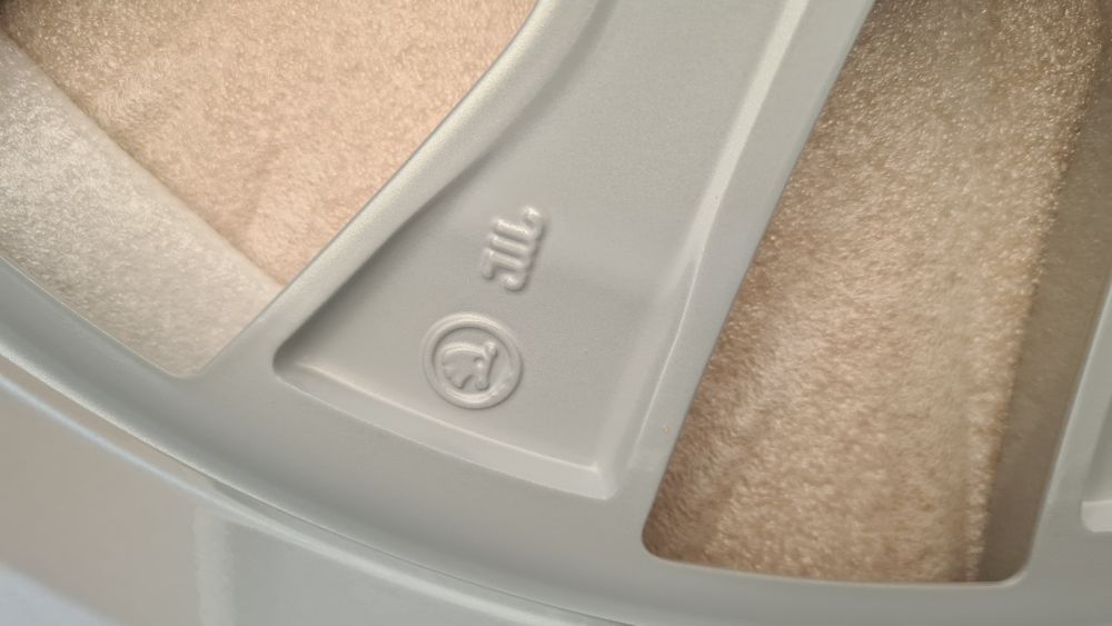 Felgi aluminiowe !Skoda Superb 4 IV Octavia ! Fabrycznie Nowe ! 18 cali ! MONTAŻ !