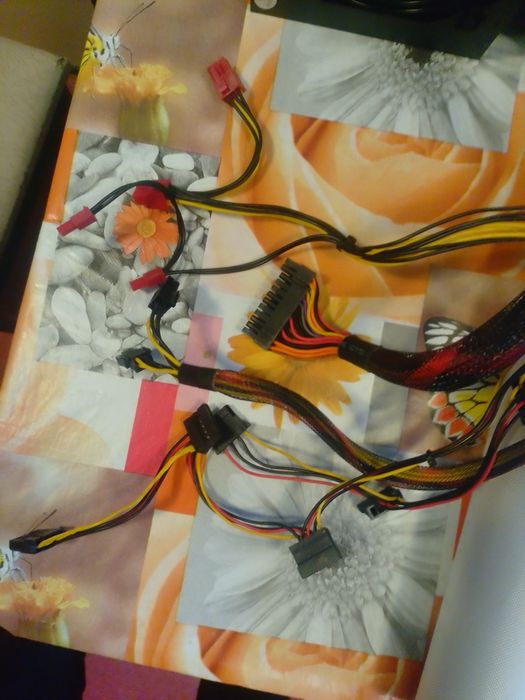 Продам комп'ютерні блоки живлення ігрові