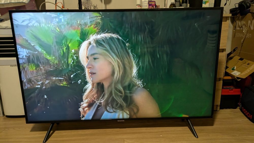 Sprzedam Smart telewizor Samsung 55 cały