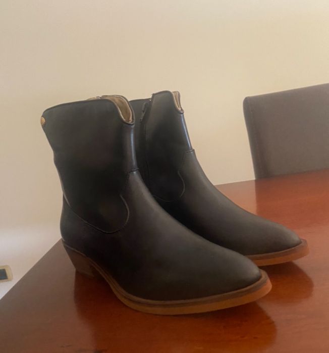 Botas pretas a estrear da Hupashoes T. 37