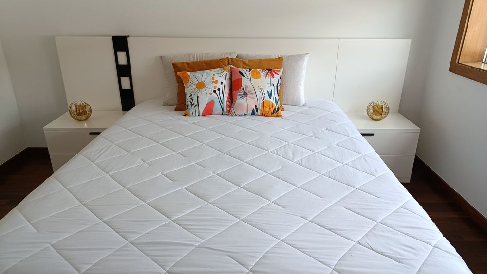 Cama  casal MDF em bom estado