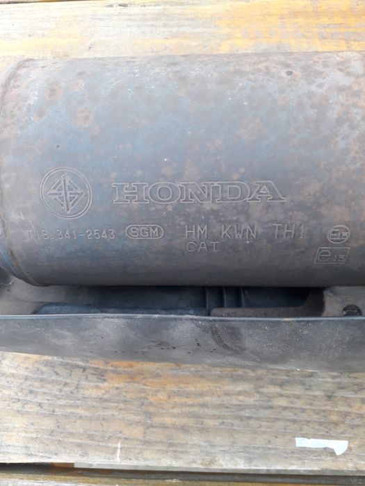 Części  Honda 125 tłumnik,  włącznik,