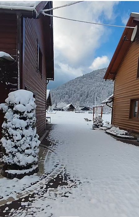 Котедж "Ясень" з кухнею на 3 номери 2 санвузли