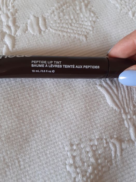 Rhode peptide lip tint