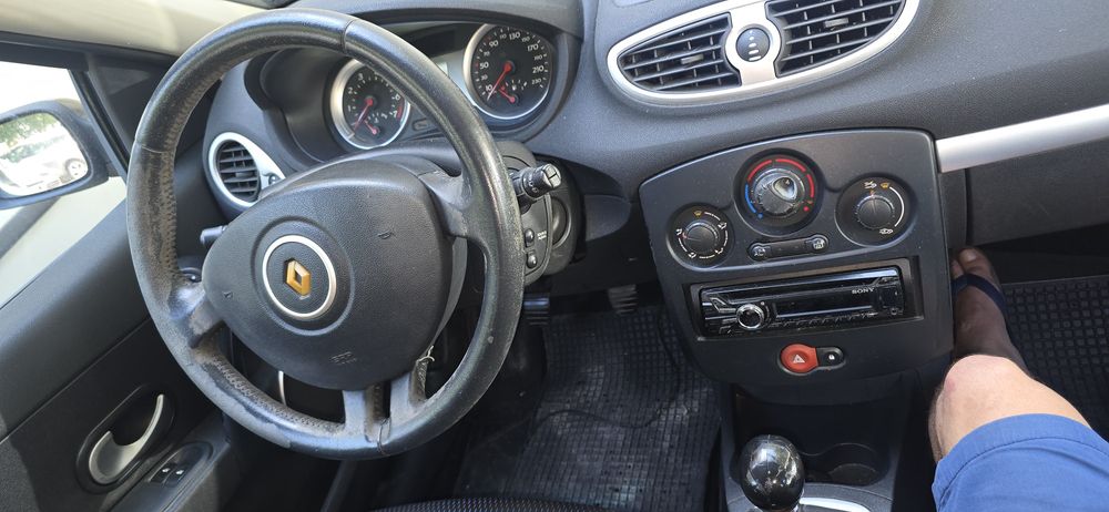 Renault clio break 2008 file , so andar