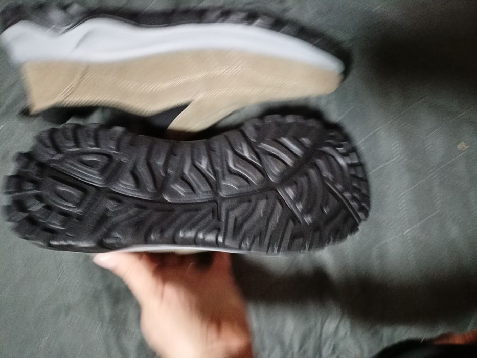 Чоловічі кросівки, мокасини