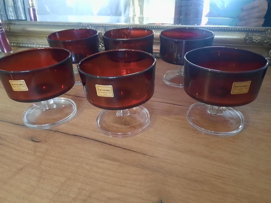 Kieliszki pucharki luminarc France lata 70 vintage rubìnowe