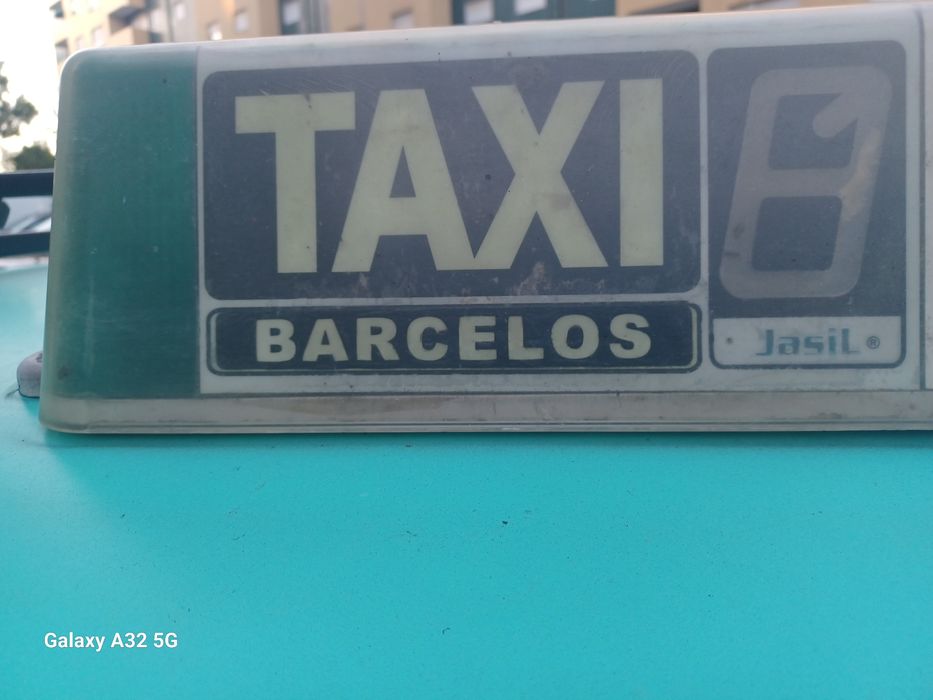 Taxi vendo empreza com alvará e cedo licença