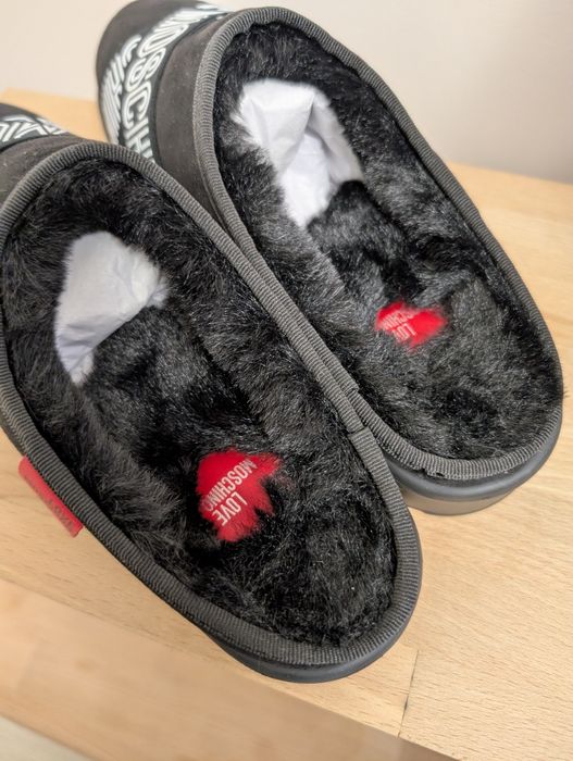 Теплі зимові капці тапки мюлі уггі тапочки Love Moschino Tasman