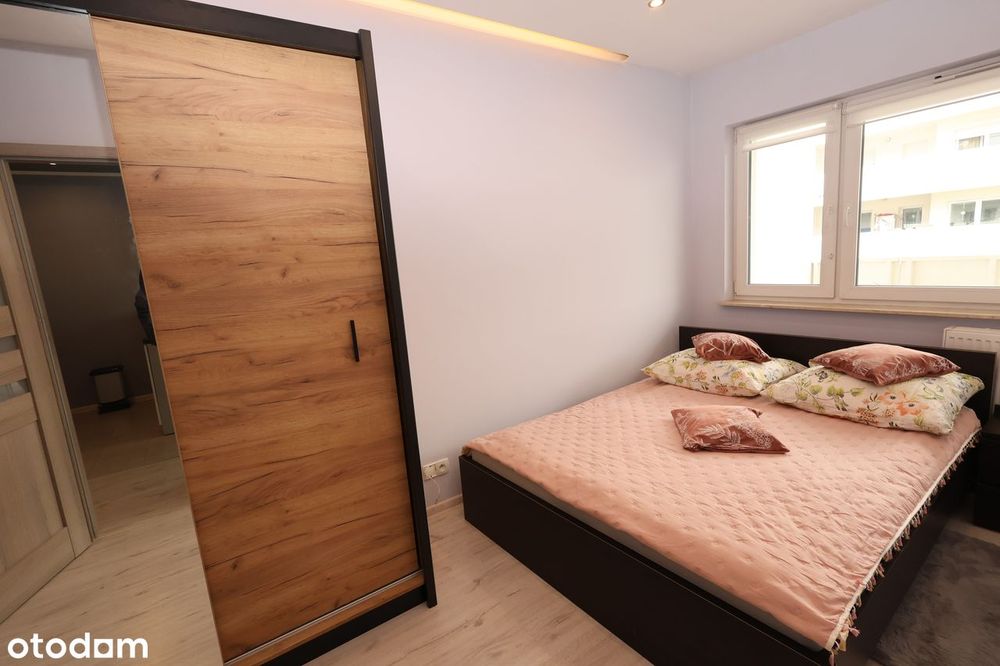 APARTAMENT Aleja Solidarności z komórką!!!