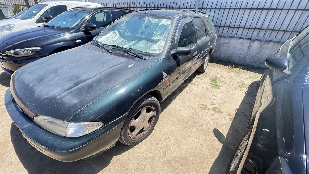 Ford mondeo surf edition