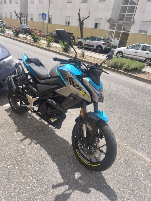 CF MOTO NK 125 em excelente estado