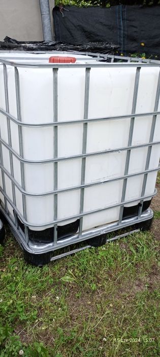 Zbiornik mauzer 1000 litrów czysty