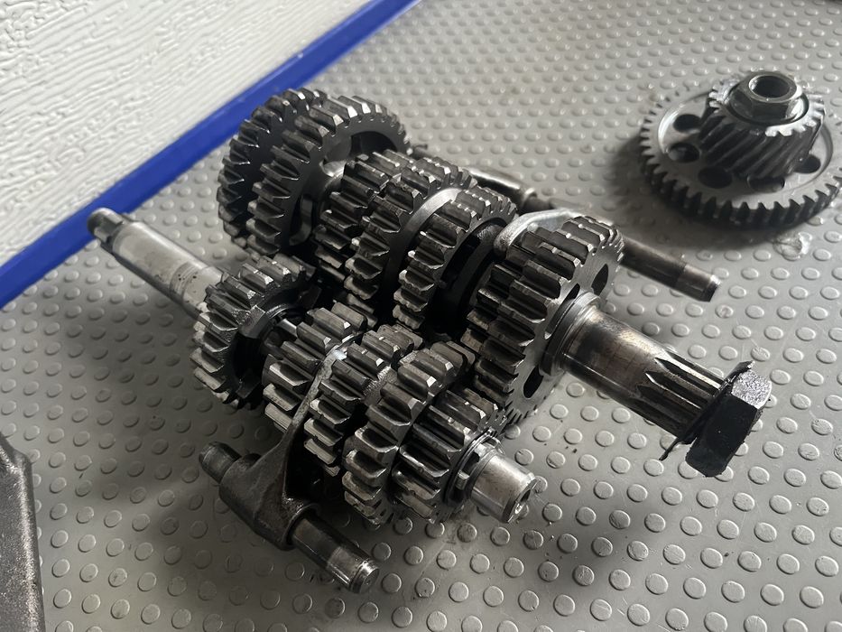 Skrzynia biegów dt 125 x r
