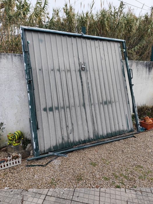 Portão basculante