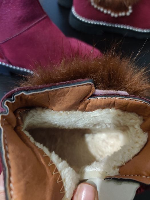 Черевики для дівчинки двійнят близнят