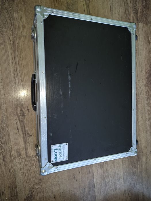 Waliska pełna płyt cd 130sztuk