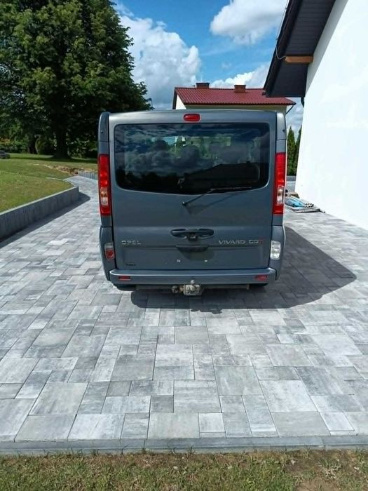 Opel Vivaro 2011