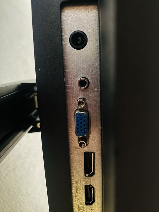 Монитор Samsung 144Hz
