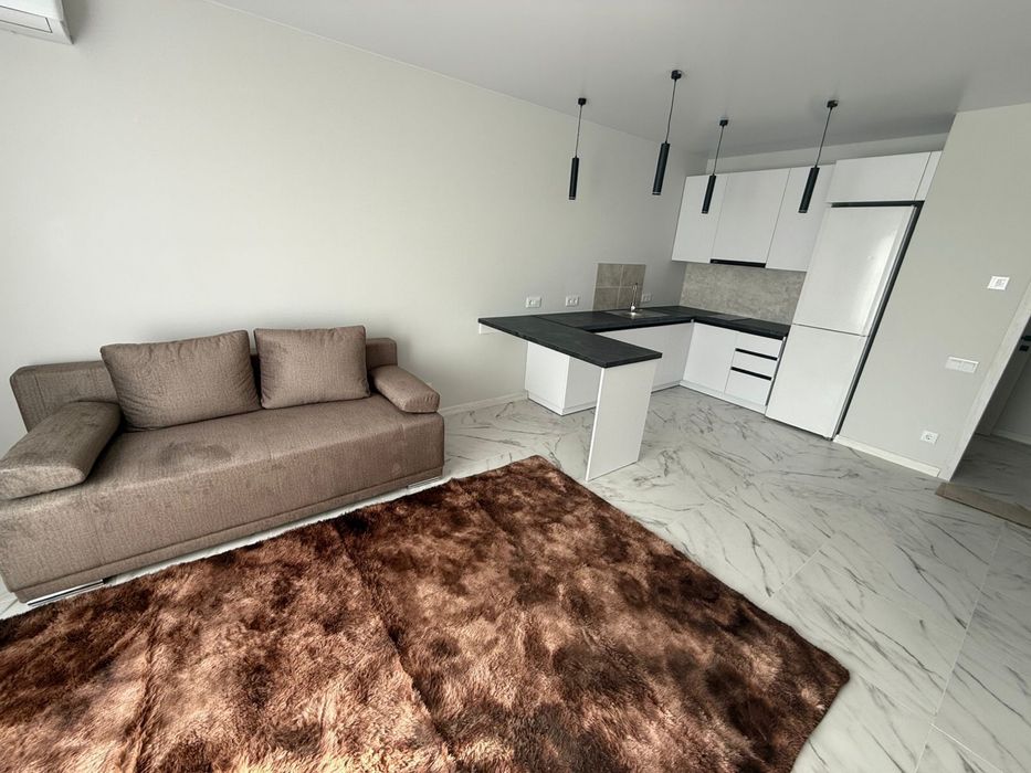 Продаж 1 квартири в новобудові зі всіма меблями і технікою