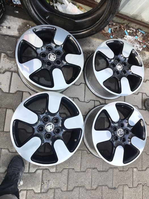 Felgi aluminiowe skoda 7jx17 et50 5x112 seat VW cupra
