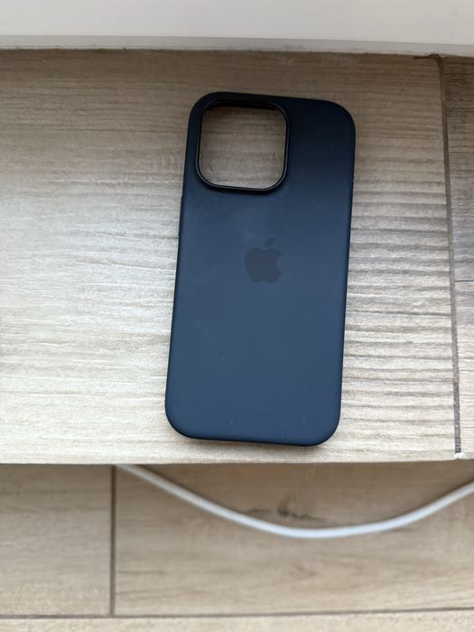 Orginalne Etui Iphone 16 pro