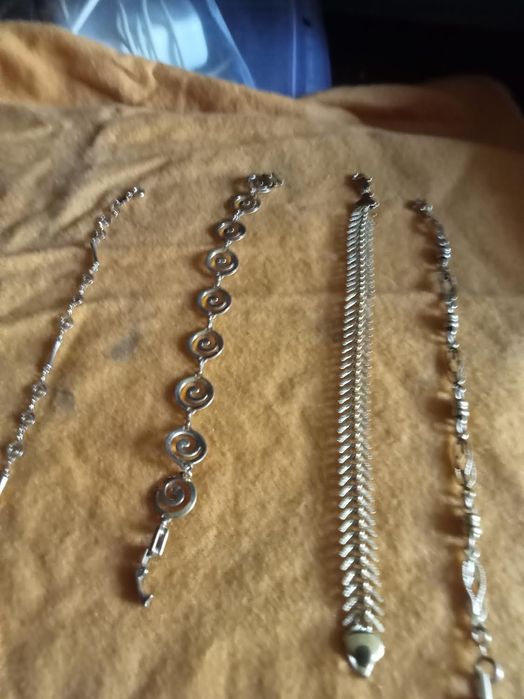 Bijutaria parfois e Relogio de senhora