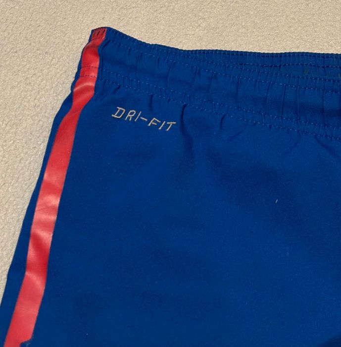 Spodenki Piłkarskie FC Barcelona 2011/2012 Nike roz. S