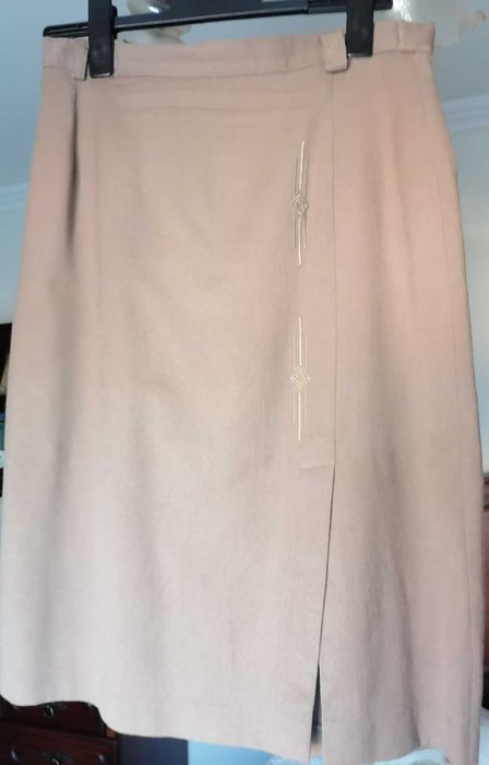 Baixa de preço! 8 Saias (ao preço de 1)  para todas as ocasiões sempre na moda!