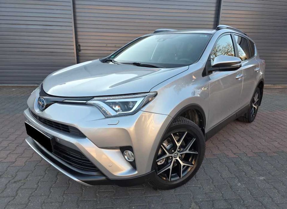 Toyota RAV4 2018 року