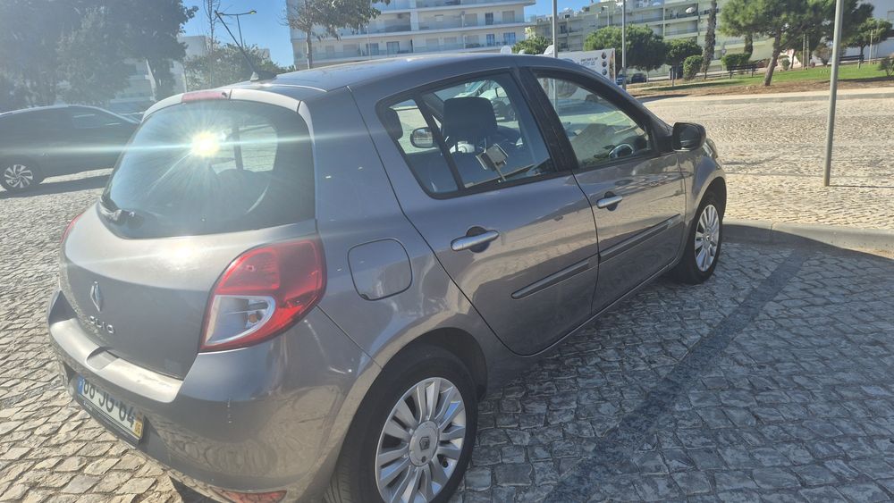 Renault clio . Bom estado