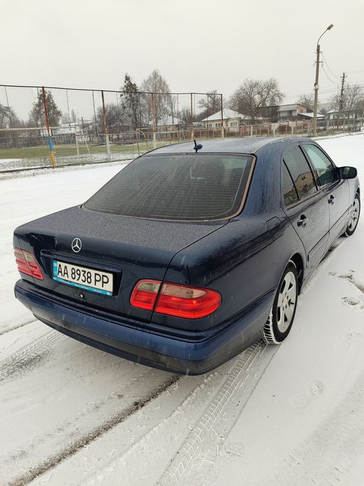 Mercedes-benz w210 2.2 турбодизель в чудовому стані